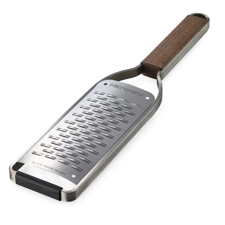 Microplane grater two-way cutting edge