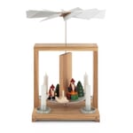 Bordpyramide med figurer