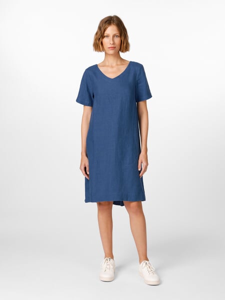 Linenkjole til kvinder Blue, præsenteret på en model