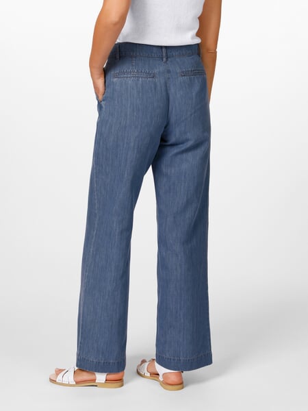 Pantalon femme jambe large Bleu moyen, présenté sur un modèle
