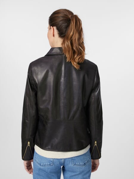 Ladies roadster jacket horse leather Black/Brown, presented on a model
