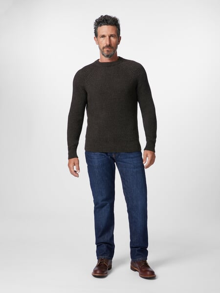 Pull en maille pour homme Marron, présenté sur un modèle