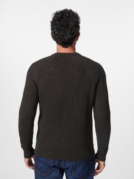 Herren-Strickpullover Braun, Tragebild