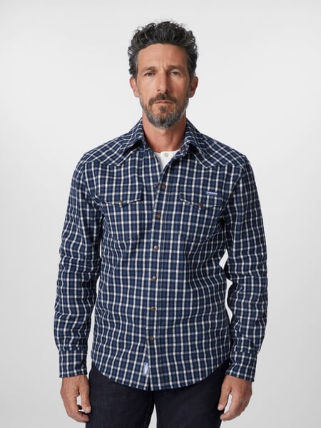 Mens flannel shirt plaid Blue-White, presented on a model