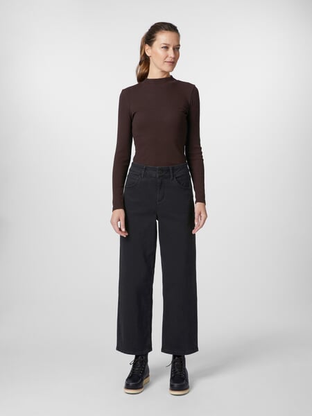 Cropped-jeans til kvinder Sort, præsenteret på en model