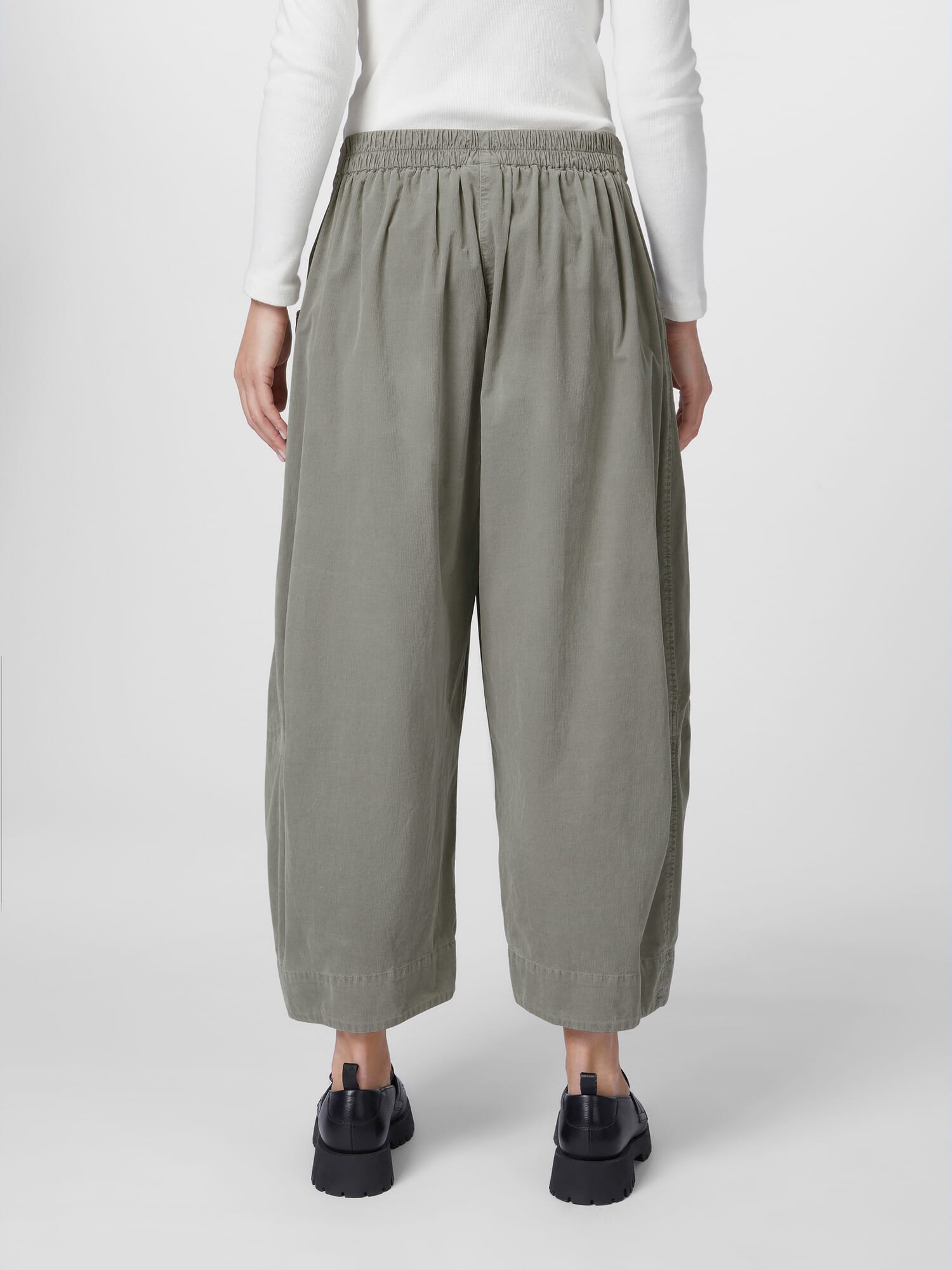 Loose fit ladies' trousers, Light green | Manufactum