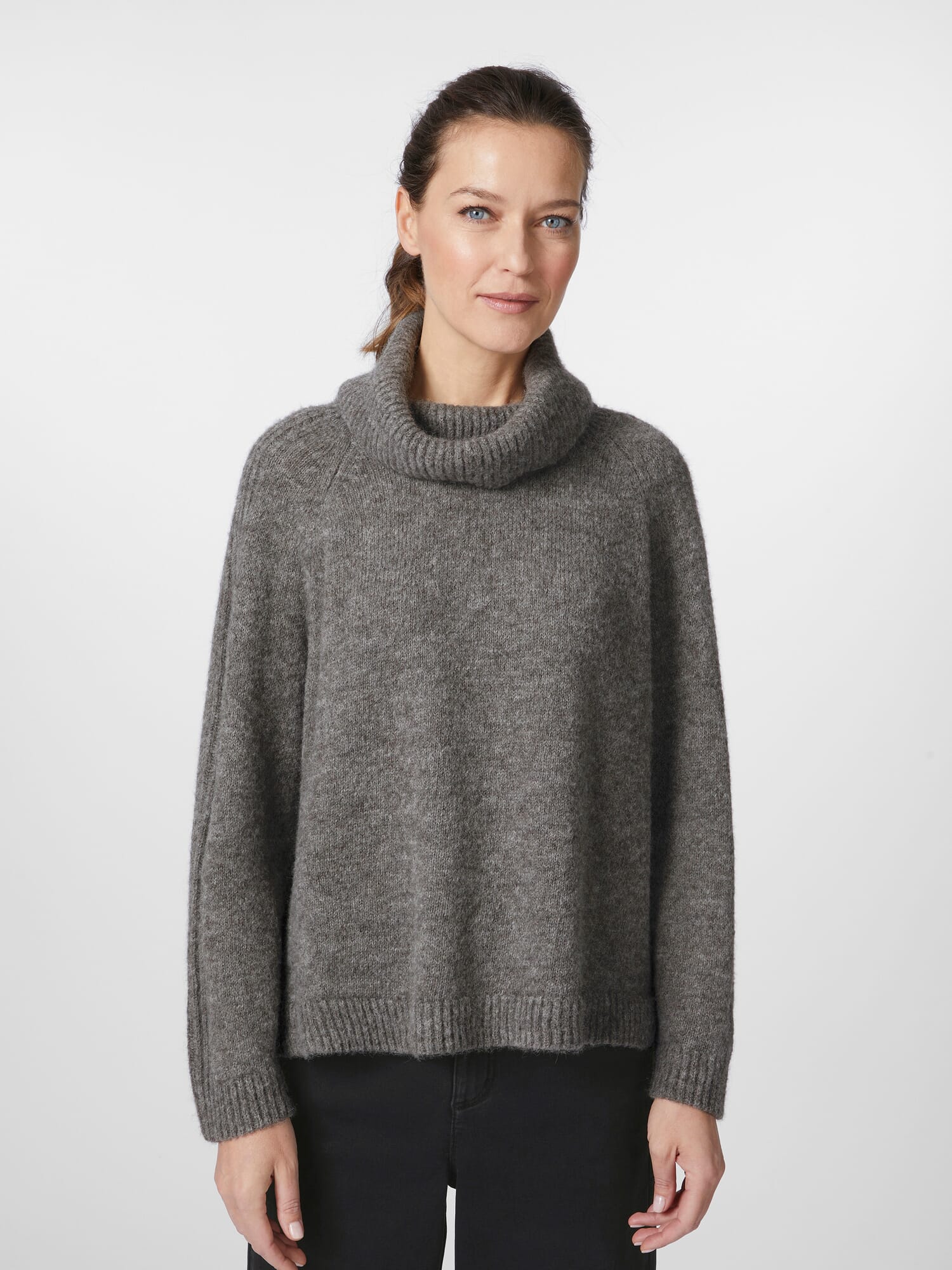 NANUSHKA 売れ筋商品|||ナヌーシュカ ニット&セーター アウター レディース Turtlenecks Grey Ladies turtleneck sweater, Gray | Manufactum