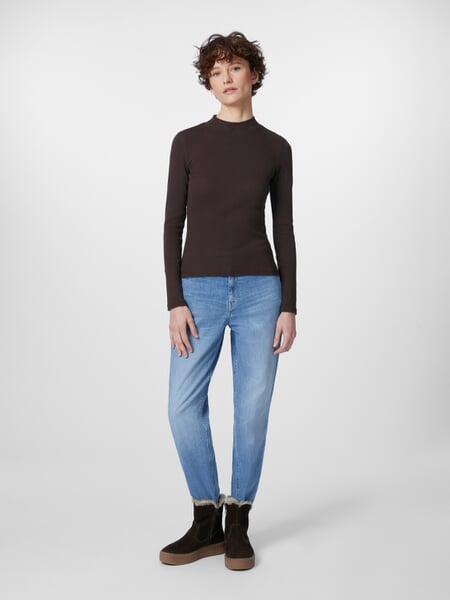 Damen-Rippenshirt Langarm Braun, Tragebild
