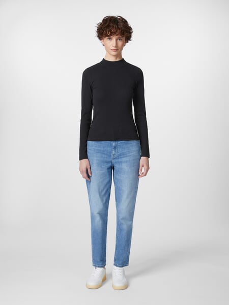 Damen-Rippenshirt Langarm Schwarz, Tragebild