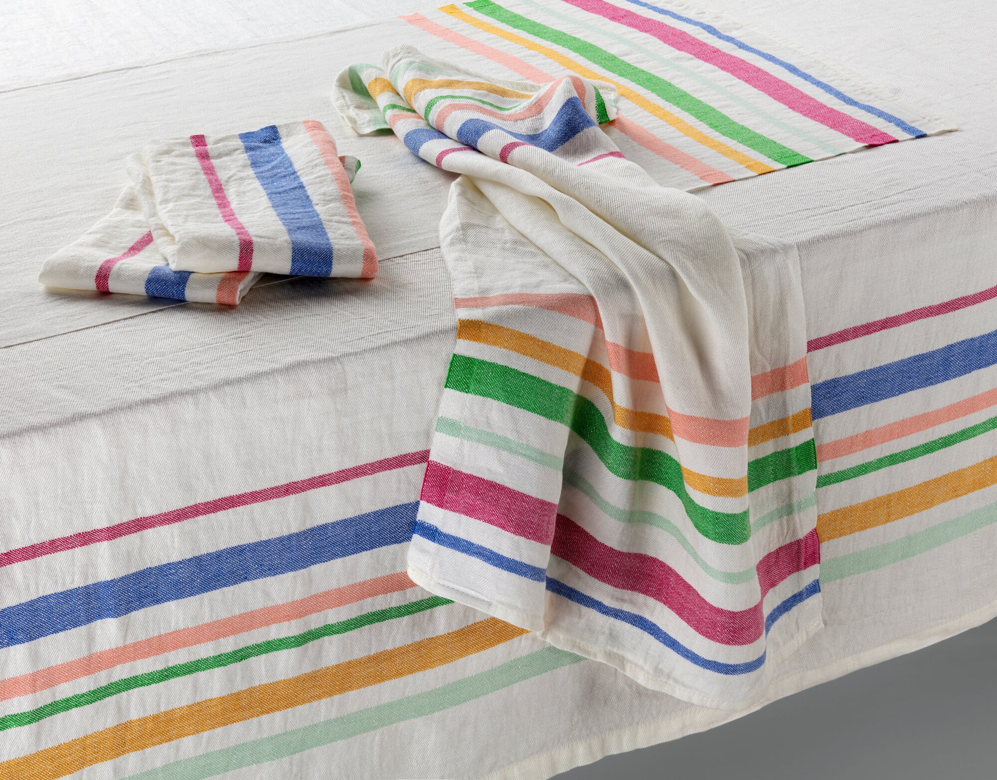 Tischdecke farbig gestreift, 150 × 200 cm