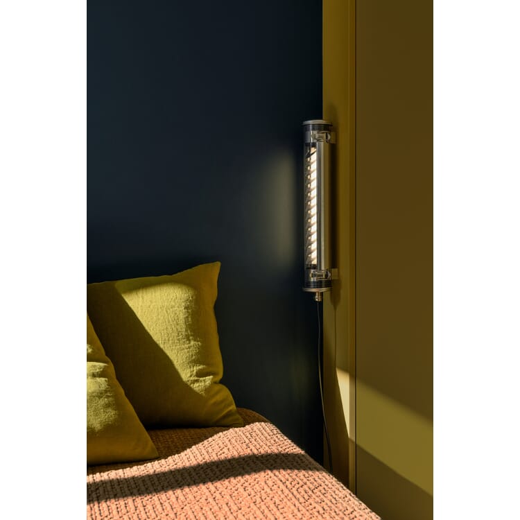 Elgar wall light
