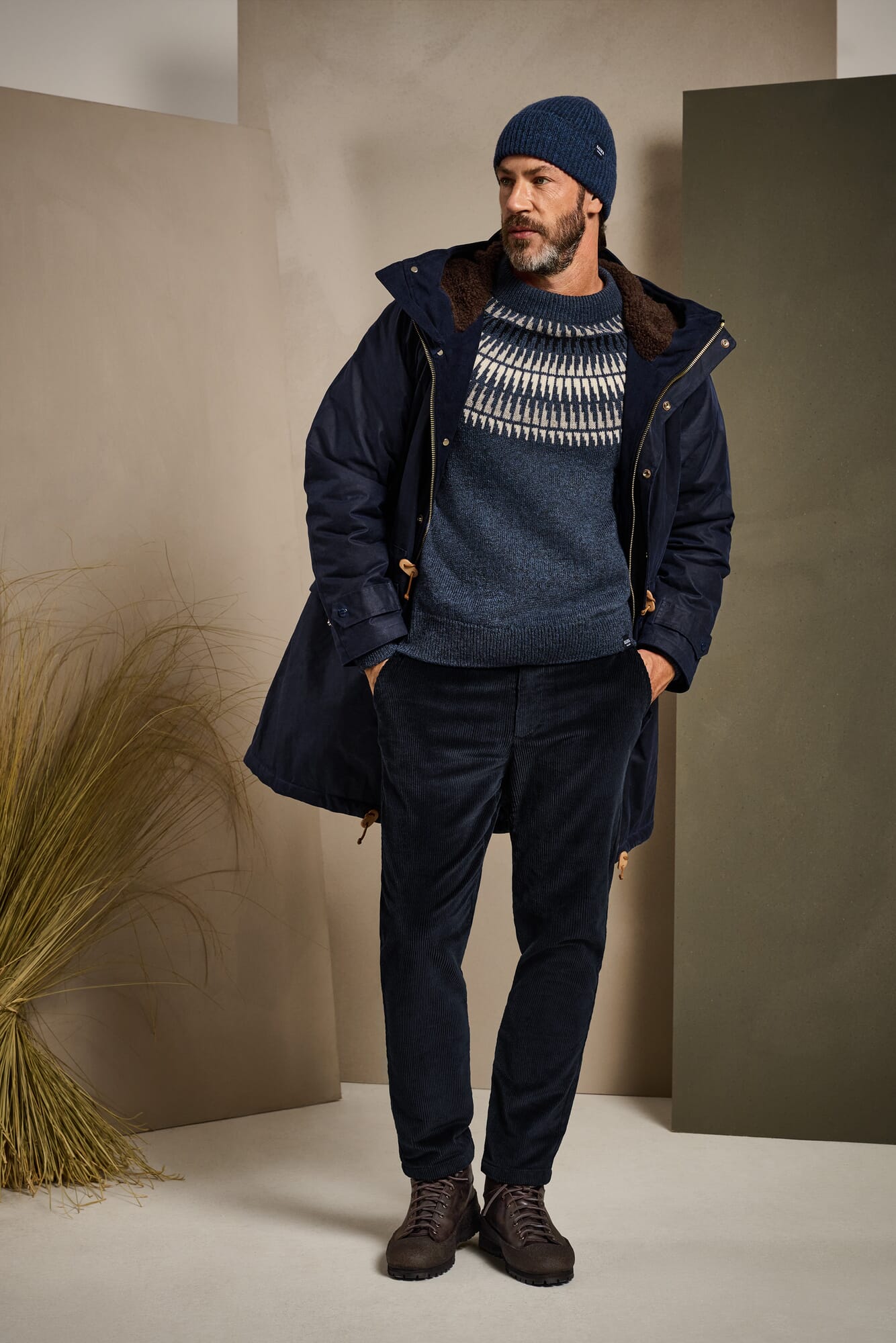 Men's round neck sweater, Blue-Grey | Manufactum
