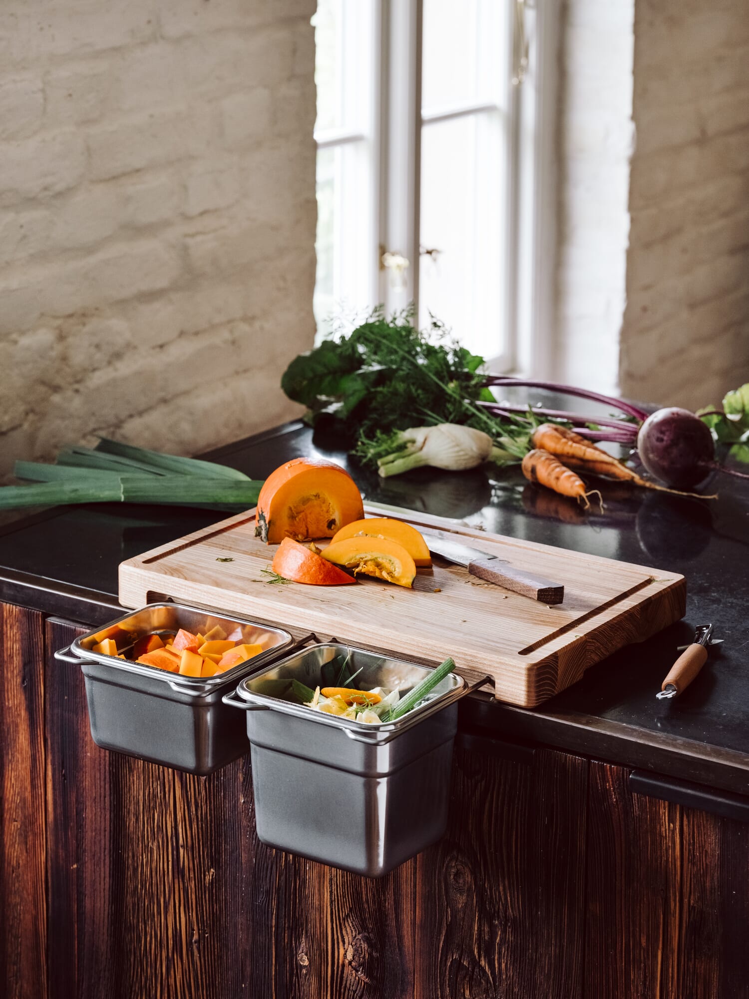 Set Frankfurter Brett Basic with stainless steel container set