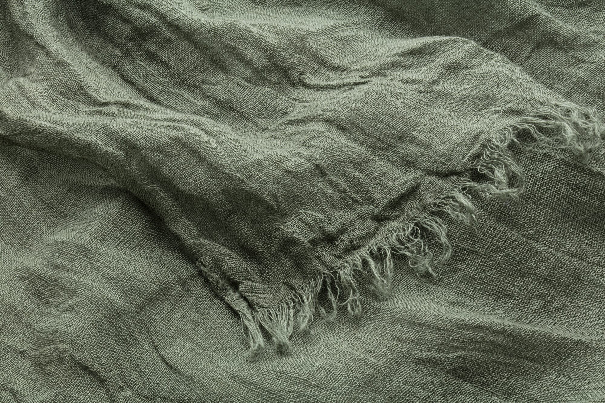 Unisex linen scarf, Olive | Manufactum