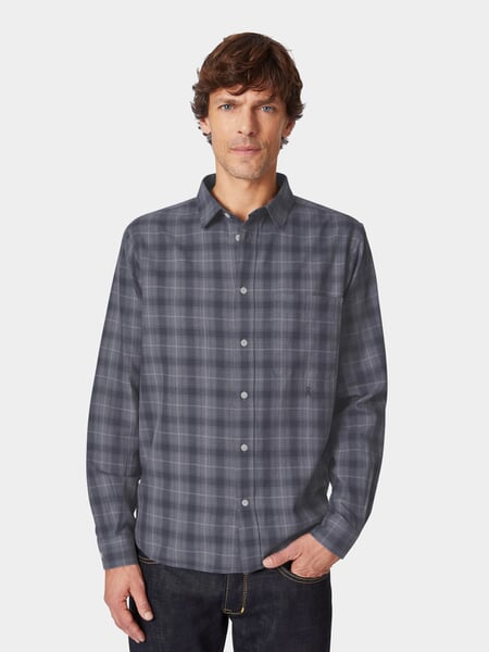 Mens check shirt Blue-Grey, presented on a model