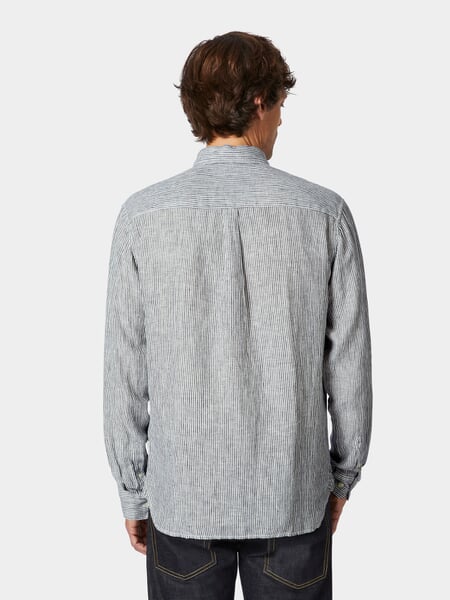 Herren-Leinenshirt gestreift Blautöne, Tragebild