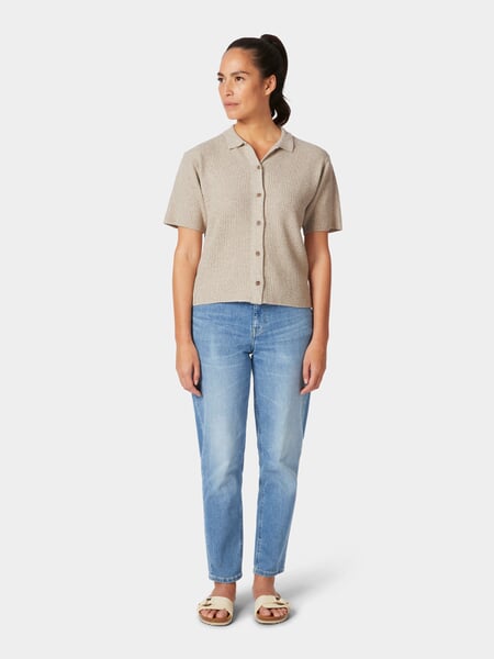 Damen-Strickpolo geknöpft Natur, Tragebild