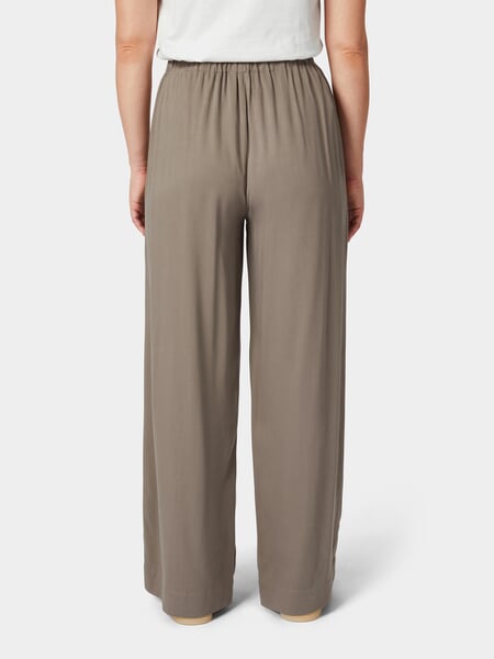 Damen-Schlupfhose Taupe, Tragebild