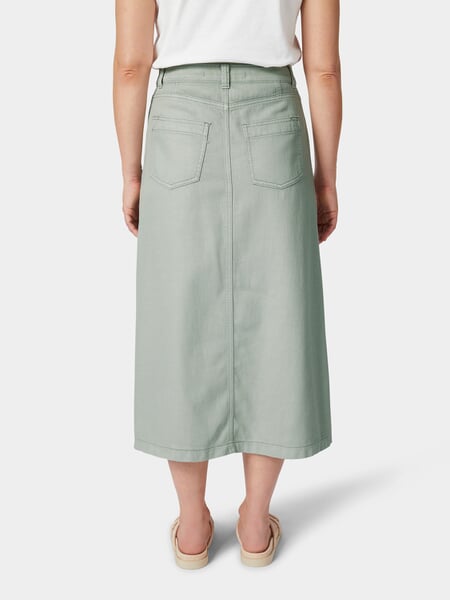 Jeansrok voor dames Lichtgroen, gepresenteerd op een model