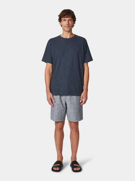 Herren-T-Shirt gestreift Navy-Blau, Tragebild