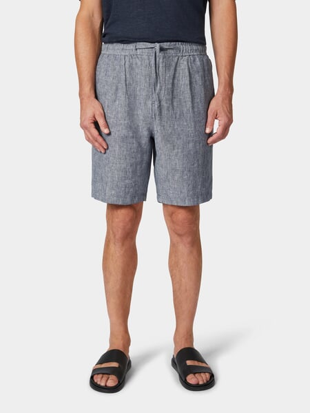 Linnen herenshort Blauw gemêleerd, gepresenteerd op een model