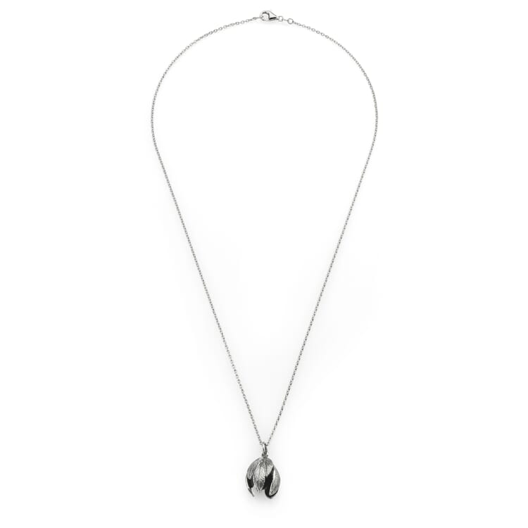 Ketting met hanger in de vorm van een bloemkelk, zilver