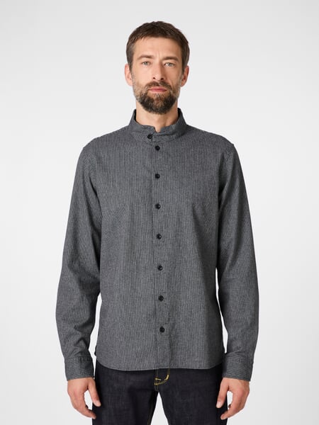 Chemise homme à rayures Anthracite, présenté sur un modèle