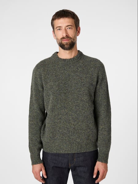 Herren-Shetlandpullover Grünmelange, Tragebild