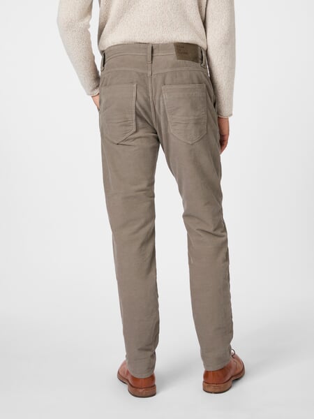Herrenhose Velvet Taupe, Tragebild