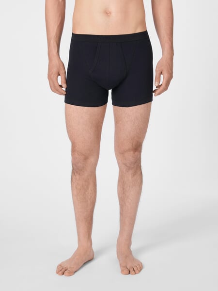 Herren-Retroshorts Schwarz, Tragebild