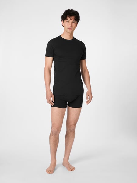 Herren-American-Shirt Schwarz, Tragebild