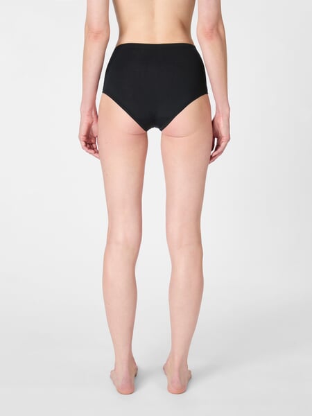 Damen-Highwaist-Slip TENCEL™ Schwarz, Tragebild