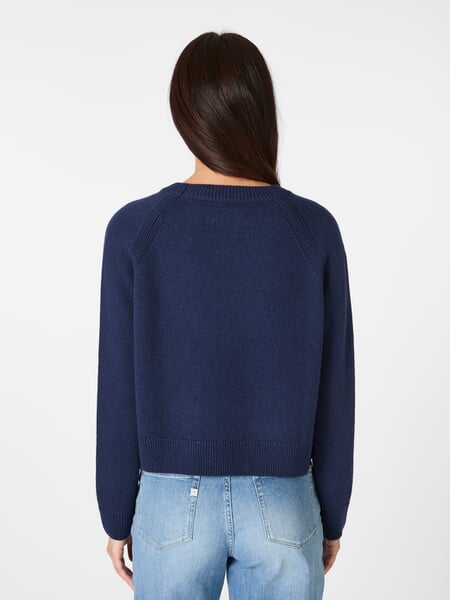Pull en maille pour femme Bleu, présenté sur un modèle