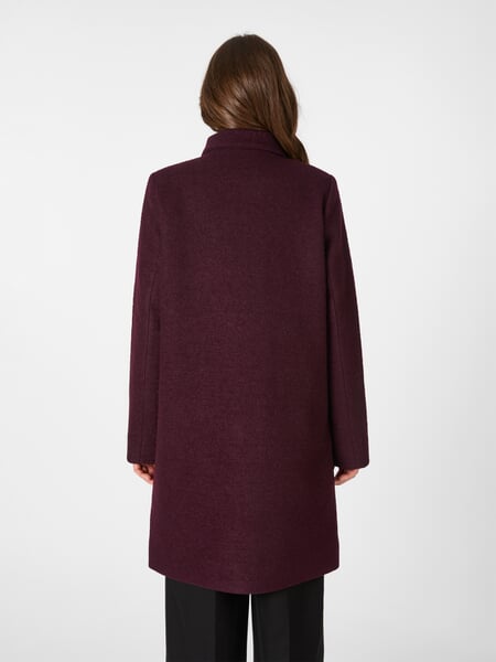 Ladies Whale Coat Bordeaux, presented on a model