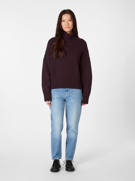 Damenpullover Oversized Bordeaux, Tragebild