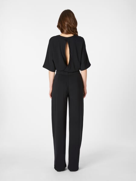 Damen-Jumpsuit Schwarz, Tragebild