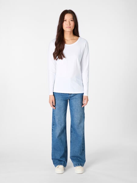 T-shirt à manches longues et col rond pour femme Blanc, présenté sur un modèle