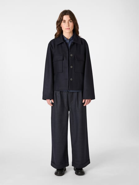 Ladies' wool shirt jacket Dark blue, presented on a model
