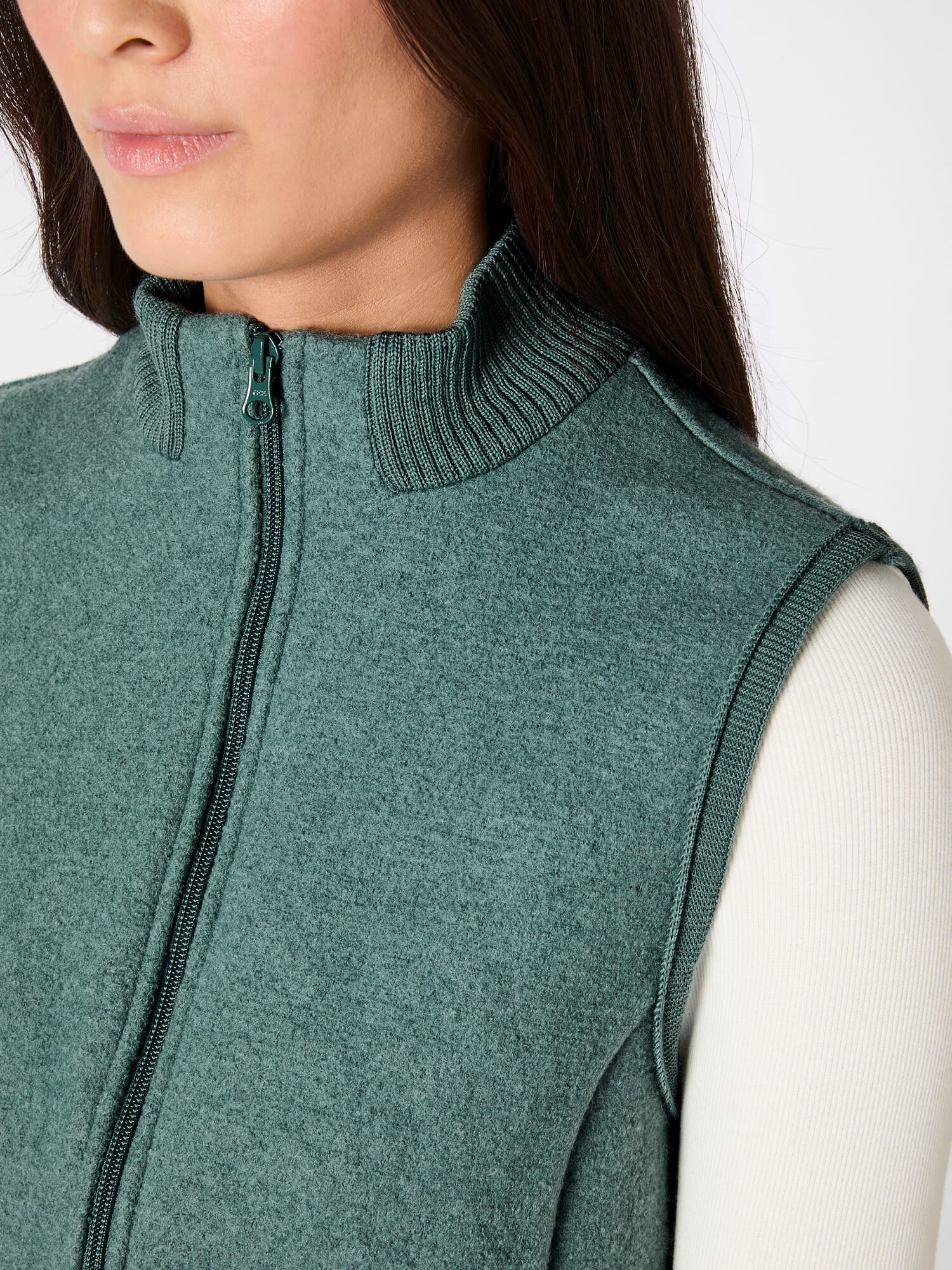 Ladies' virgin wool vest, Mint green | Manufactum
