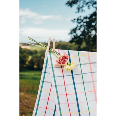 Tischdecke bunt kariert, Weiß