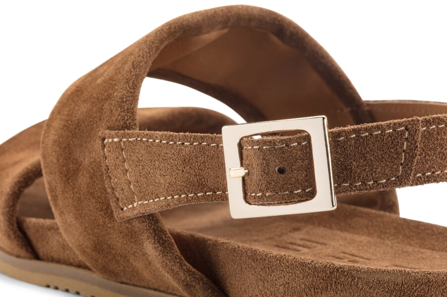 Women’s Suede Sandals Cognac, close-up