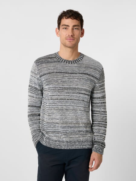 Herren-Strickpullover meliert Blau-Grau, Tragebild
