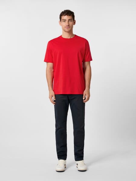 Herren-T-Shirt Baumwolle Rot, Tragebild