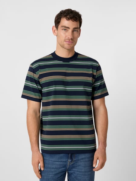 Herrenshirt gestreift Navy-Grün-Sand, Tragebild