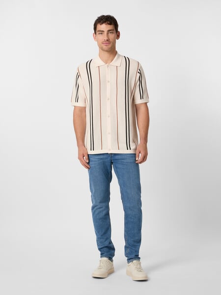 Herren-Poloshirt Knopfleiste Weiß, Tragebild