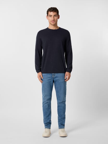 Herren-Strickshirt Langarm Navy, Tragebild