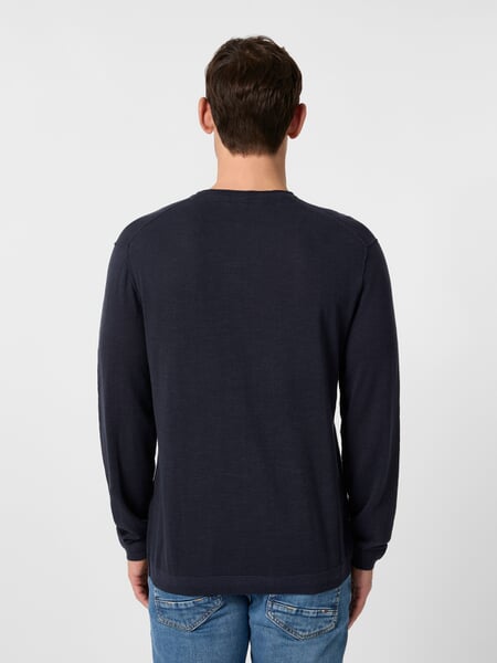 Herren-Strickshirt Langarm Navy, Tragebild