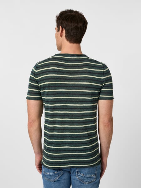 Men's linen shirt Navy-green-light green, presented on a model