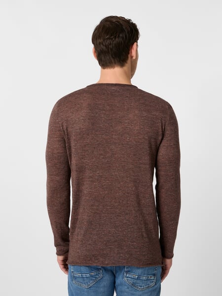 Herren-Leinenshirt Rostrot, Tragebild