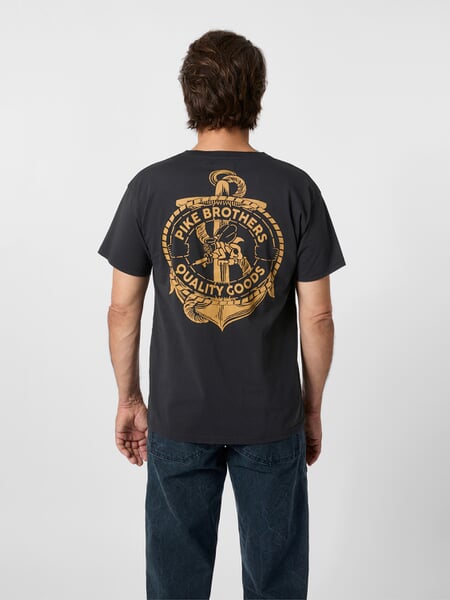 Herrenshirt mit Print 1969 Navy, Tragebild